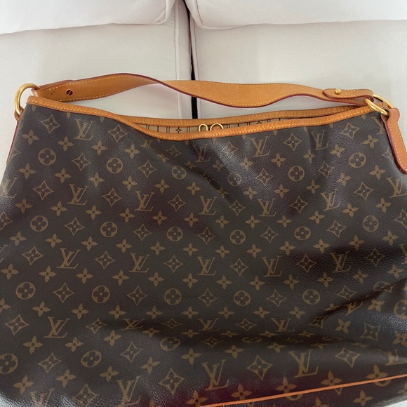 Louis Vuitton Discontinued Hobo - Picture 7 of 7